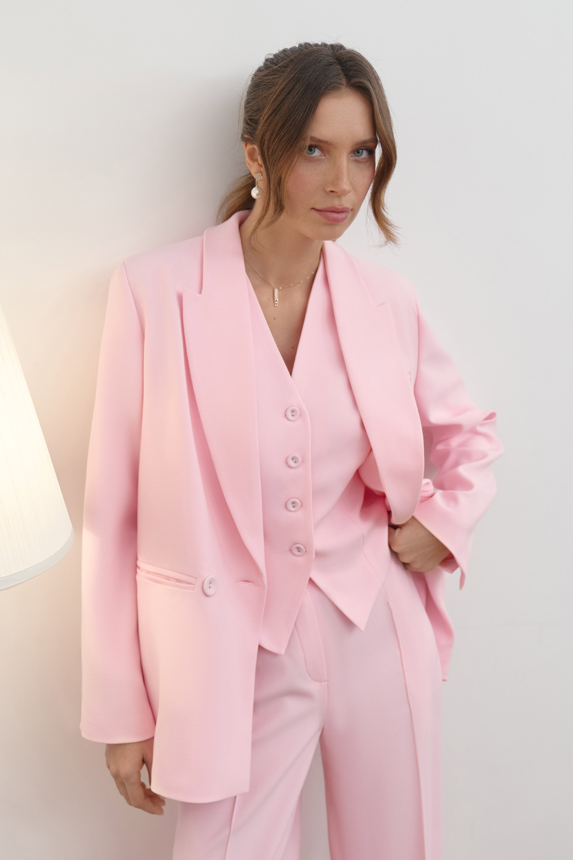 Двубортный жакет oversize кроя BL52218